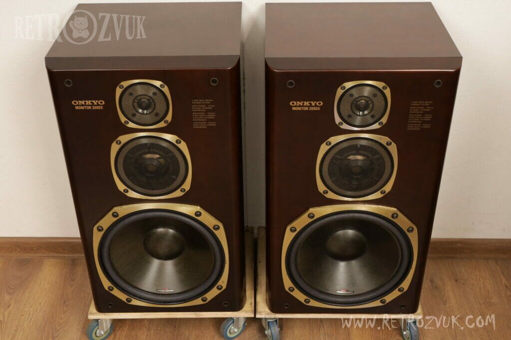 Onkyo Monitor 2000X