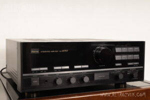 Sansui AU-a707