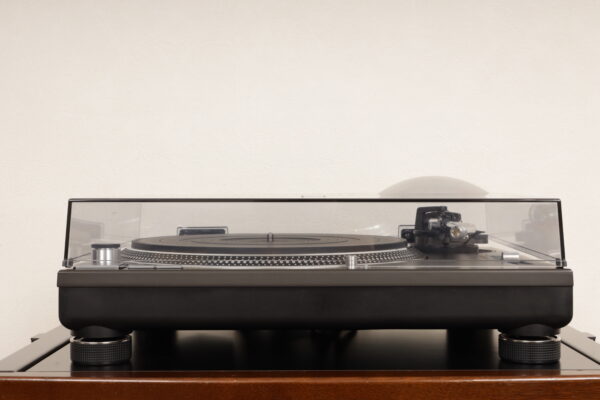 Technics SL-1210MK2 — изображение 6