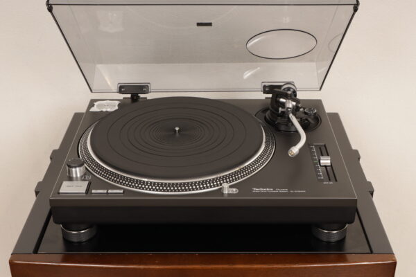 Technics SL-1210MK2 — изображение 7