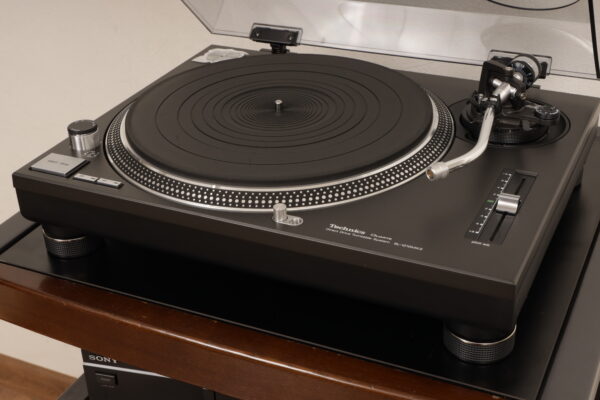 Technics SL-1210MK2 — изображение 8