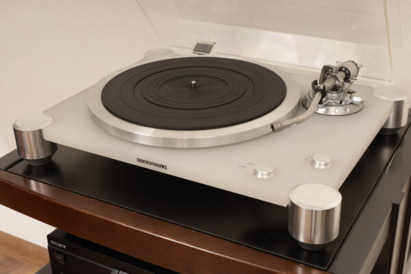 Marantz TT8001