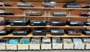 виниловые пластинки из Японии, Европы, Америки