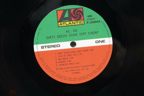 AC/DC ‎– Dirty Deeds Done Dirt Cheap — изображение 5